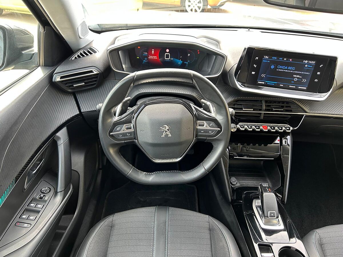 PEUGEOT 2008 ALLURE 1.2 E-THP AUTO SPANISH LHD IN SPAIN 44K 1 OWNER SUPERB 2021